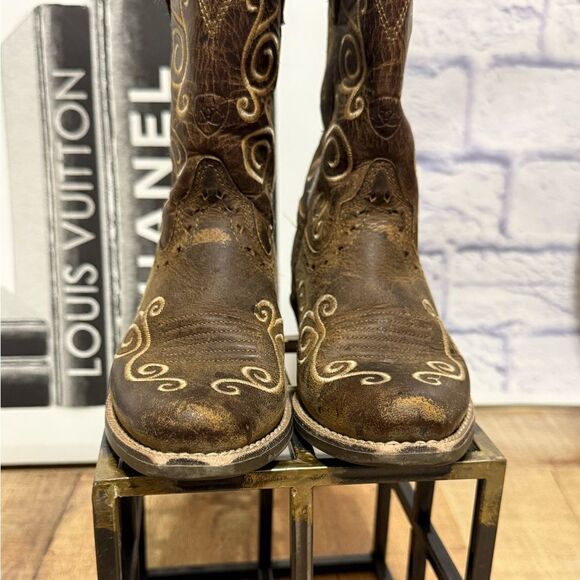 Ariat Kid's Cowgirls Size 8 Distressed Brown Shelleen Snip Toe Boots - Picture 5 of 12